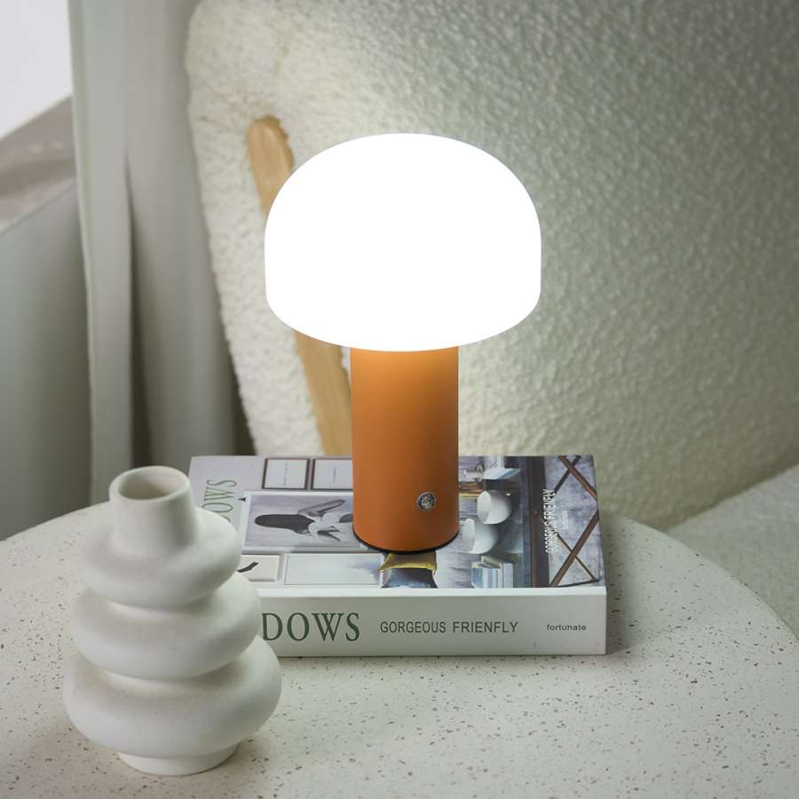 LEG-T2215-OR1080 ΕΠΙΤΡΑΠΕΖΙΟ ΕΠΑΝΑΦΟΡΤΙΖΟΜΕΝΟ ΦΩΤΙΣΤΙΚΟ LED CCT - Image 1