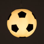 GLOBOSTAR® FOOTBALL 00643 Παιδικό Κρεμαστό Φωτιστικό Οροφής με Ντουί 1 x E27 AC 220-240V IP20 - Λευκό & Μαύρο - Μ15 x Π15 x Y18cm - Image 3