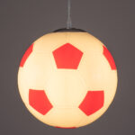 GLOBOSTAR® FOOTBALL 00646 Παιδικό Κρεμαστό Φωτιστικό Οροφής με Ντουί 1 x E27 AC 220-240V IP20 - Λευκό & Κόκκινο - Μ25 x Π25 x Υ25cm - Image 3