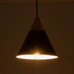 GLOBOSTAR® SHADE 00906 Μοντέρνο Κρεμαστό Φωτιστικό Οροφής με Ντουί 1 x E27 AC 220-240V IP20 - Μαύρο & Μπεζ - Μ23 x Π23 x Υ22cm - Image 2