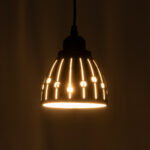 GLOBOSTAR® COOLIE 01476 Μοντέρνο Κρεμαστό Φωτιστικό Οροφής με Ντουί 1 x E27 AC 220-240V IP20 - Μαύρο & Ασημί - Μ12.5 x Π12.5 x Υ11.5cm - Image 3