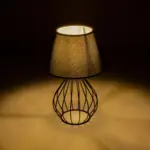 GLOBOSTAR® CLASS 204-0080 Μοντέρνο Επιτραπέζιο Φωτιστικό Πορτατίφ με Ντουί 1 x E27 AC 220-240V IP20 - Μαύρο & Μπεζ - Μ22 x Π22 x Υ36cm - Image 3