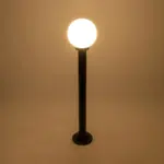 GLOBOSTAR® AGROS 61596 Φωτιστικό Κολωνάκι Κήπου με Ντουί 1 x E27 AC 220-240V Αδιάβροχο IP65 - Λευκό & Μάυρο - Μ20 x Π20 x Υ100cm - Image 3