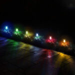 GLOBOSTAR® SOLARDECOR 71522 Διακοσμητικό Φωτιστικό Κήπου LED 1W 30lm 180° DC 5V με Φωτοβολταϊκό Panel 5V 0.1W & Επαναφορτιζόμενη Μπαταρία Li-ion 3.2V 600mAh Αδιάβροχο IP65 Πολύχρωμο RGB - Πακέτο 10 Τεμαχίων - Μ5.5 x Π5.5 x Υ36.5cm - 2 Χρόνια Εγγύηση - Image 4
