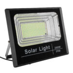 GLOBOSTAR® HERMES 71558 Προβολέας με IR Ασύρματο Χειριστήριο LED 200W 10000lm 120° DC 5V με Φωτοβολταϊκό Panel 5V 20W & Επαναφορτιζόμενη Μπαταρία Li-ion 3.2V 20000mAh Αδιάβροχο IP66 Ψυχρό Λευκό 6000K Dimmable - Sanan SMD Chip - Μαύρο - Μ35 x Π29 x Υ7.5cm - 2 Χρόνια Εγγύηση - Image 3