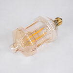 GLOBOSTAR® LANTERN 99026 Λάμπα E27 FT95 LED 8W 650lm 360° AC 220-240V IP20 Ultra Θερμό Λευκό 2200K Dimmable - Long Filament Chip - Μελί - Μ9.5 x Π9.5 x Υ21.5cm - 3 Χρόνια Εγγύηση - Image 3