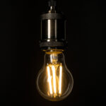 GLOBOSTAR® GLOBE 99083 Λάμπα E27 A60 LED 4W 840lm 360° AC 220-240V IP20 Θερμό Λευκό 2700K - Long Filament Chip - Διάφανο - Μ6 x Π6 x Υ11cm - 3 Χρόνια Εγγύηση - Image 5