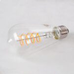 GLOBOSTAR® PEAR 99143 Λάμπα E27 ST64 LED 4W 300lm 360° AC 220-240V IP20 Θερμό Λευκό 2700K Dimmable - Soft S Spiral Filament Chip - Διάφανο - Μ6.4 x Π6.4 x Υ14cm - 3 Χρόνια Εγγύηση - Image 3