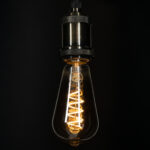 GLOBOSTAR® PEAR 99145 Λάμπα E27 ST64 LED 4W 280lm 360° AC 220-240V IP20 Θερμό Λευκό 2700K Dimmable - Soft S Spiral Filament Chip - Μαύρο Φιμέ - Μ6.4 x Π6.4 x Υ14cm - 3 Χρόνια Εγγύηση - Image 5