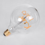 GLOBOSTAR® KISS ME 99257 Λάμπα E27 G125 LED 4W 340lm 360° AC 220-240V IP20 Ultra Θερμό Λευκό 2200K Dimmable - Filament Chip - Διάφανο - Μ12.5 x Π12.5 x Υ18cm - 3 Χρόνια Εγγύηση - Image 5