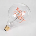 GLOBOSTAR® LOVE YOU 99260 Λάμπα E27 G125 LED 4W 340lm 360° AC 220-240V IP20 Κόκκινο Dimmable - Filament Chip - Διάφανο - Μ12.5 x Π12.5 x Υ18cm - 3 Χρόνια Εγγύηση - Image 5
