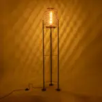 GloboStar® CURACAO 999-0041 Μοντέρνο Επιδαπέδιο Φωτιστικό Μονόφωτο 1 x E27 IP20 Μαύρο Μέταλλο με Καφέ Ξύλο - Μ30 x Π30 x Υ165cm - Image 2