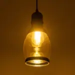 GLOBOSTAR® OLIVER 999-0188 Vintage Κρεμαστό Φωτιστικό Οροφής με Ντουί 1 x E27 AC 220-240V IP20 - Μελί & Μαύρο - Μ14 x Π14 x Υ30cm - Image 2