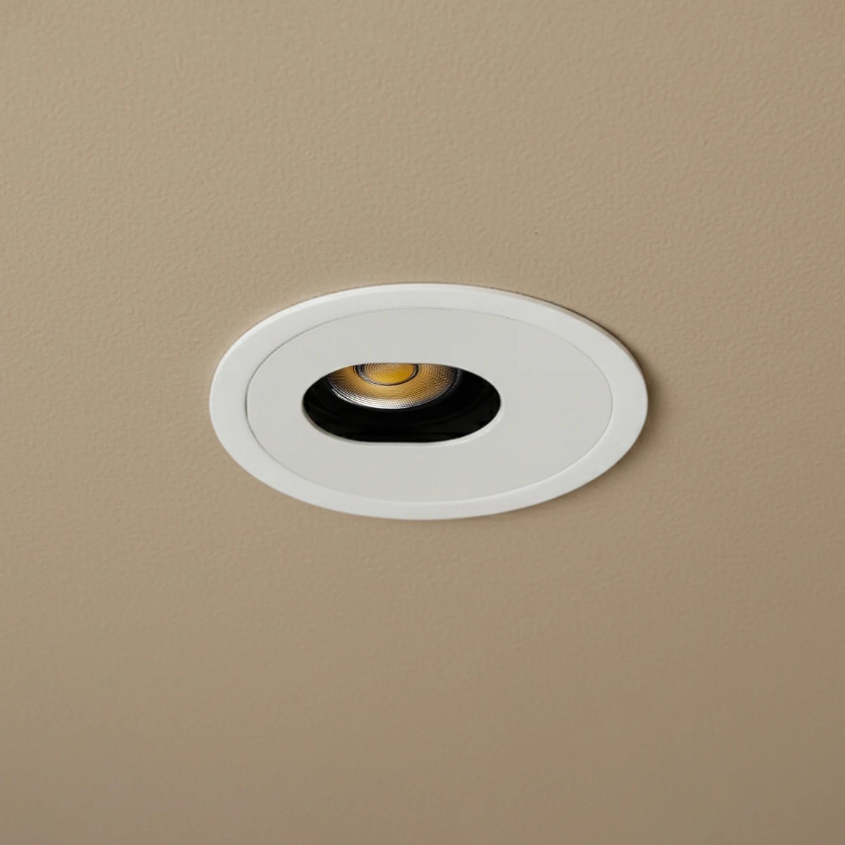klv_101_0131_11 kelvo® ASYMMETRICAL KLV-101-0131 Χωνευτό Φωτιστικό Downlight Σποτ LED 7W 840lm 15°x30° AC 220-240V IP20 Θερμό Λευκό 2700K - Bridgelux COB Chip & TÜV SÜD Driver - Λευκό Ματ - Μ8.3 x Π8.3 x Υ8.2cm / Q7.3cm - 5 Χρόνια Εγγύηση - Image 1