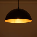 GLOBOSTAR® LUNE 01341 Μοντέρνο Κρεμαστό Φωτιστικό Οροφής με Ντουί 1 x E27 AC 220-240V IP20 - Μαύρο & Χρυσό - Μ40 x Π40 x Υ20cm - Image 3