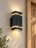 GLOBOSTAR® QUATRO 77897 Μοντέρνο Φωτιστικό Τοίχου - Απλίκα με Ντουί 2 x GU10 AC 220-240V Αδιάβροχο IP65 - Μαύρο Ματ - Μ11 x Π13 x Υ21.5cm